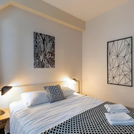 Lofts Philippe-auguste * Parigi